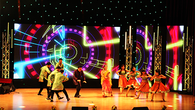 Group Dance Halu Marya Ghot Peeu