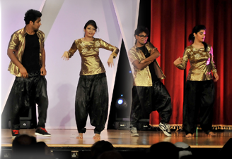 Pare Hat Pare Hat Group Dance