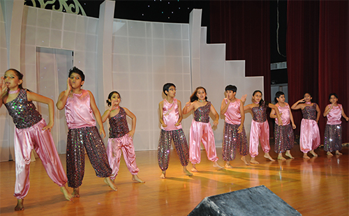 Mukh Chhade wende Children in Dubai