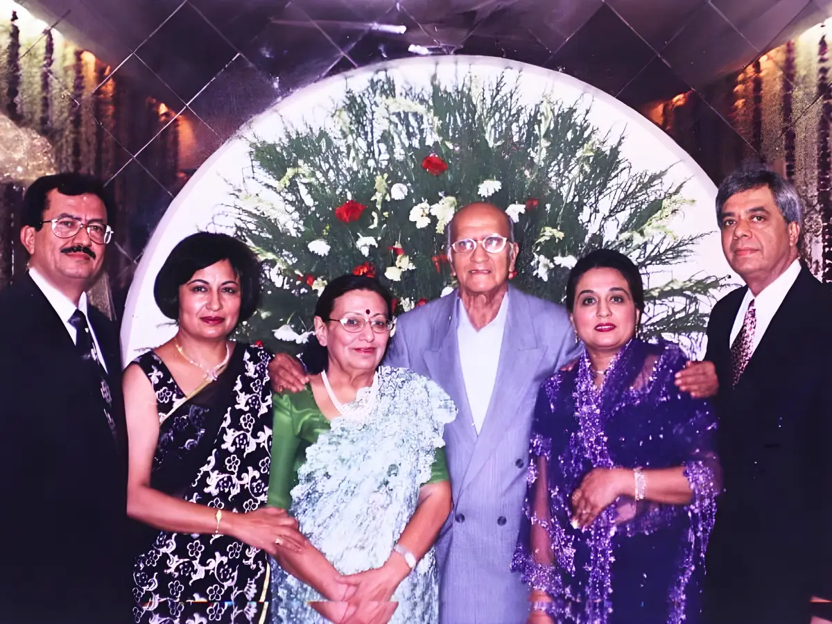 Sundri Uttamchandani