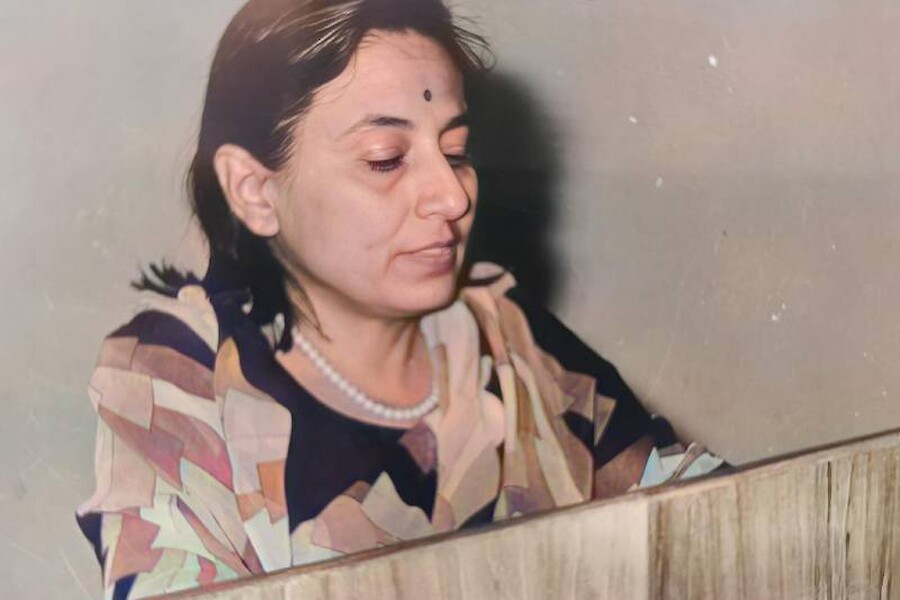 Sundri Uttamchandani-4