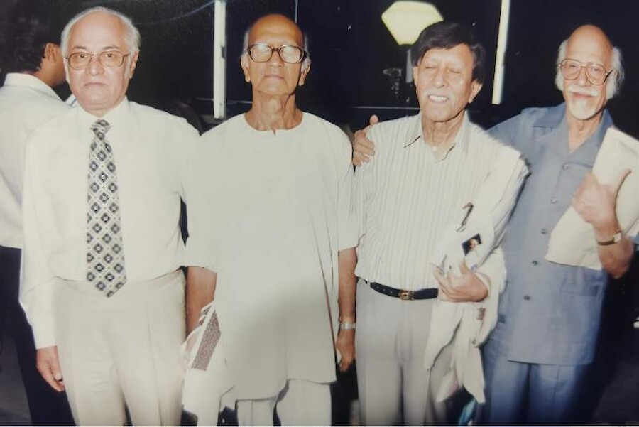 Moti Prakash-A.J. Uttam-Murij Manghnani-Kirat Babani