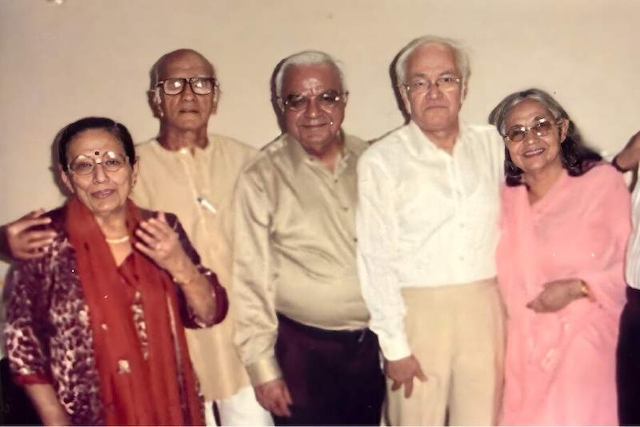 Sundri-Uttam-Bhagwan Gidwani- Moti & Kala Prakash
