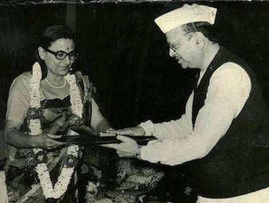 SUNDRI AWARD-PHOTO