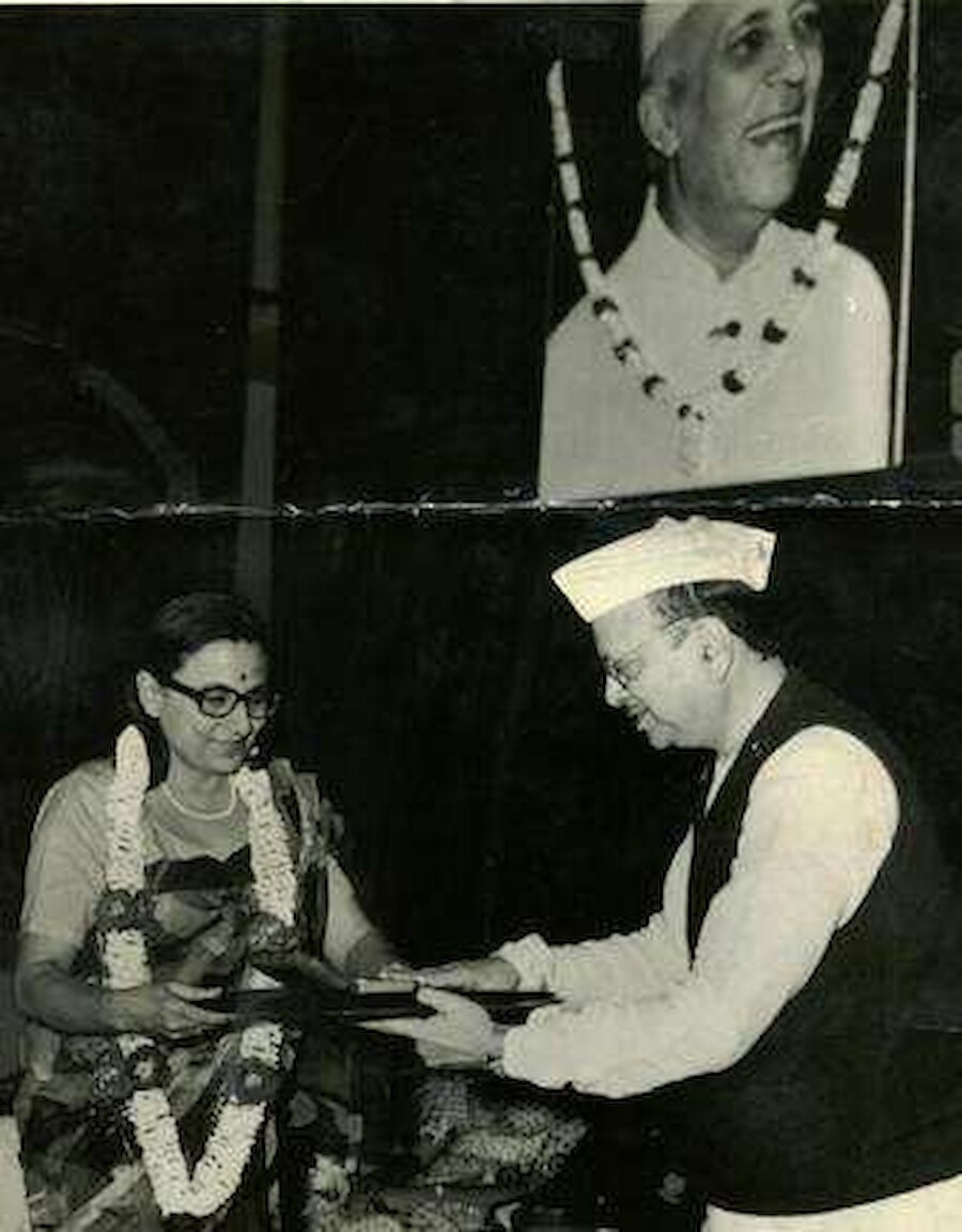 SUNDRI AWARD-PHOTO